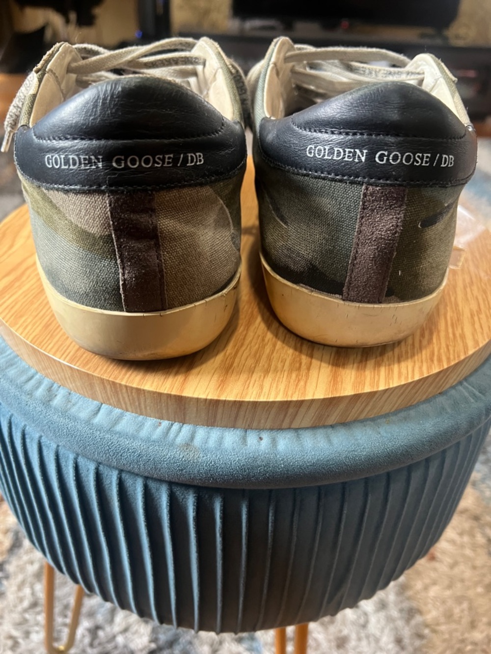 Golden Goose Men’s Black, White & Tan Low-Top Sneakers with Star Detail - Picture 3 of 7